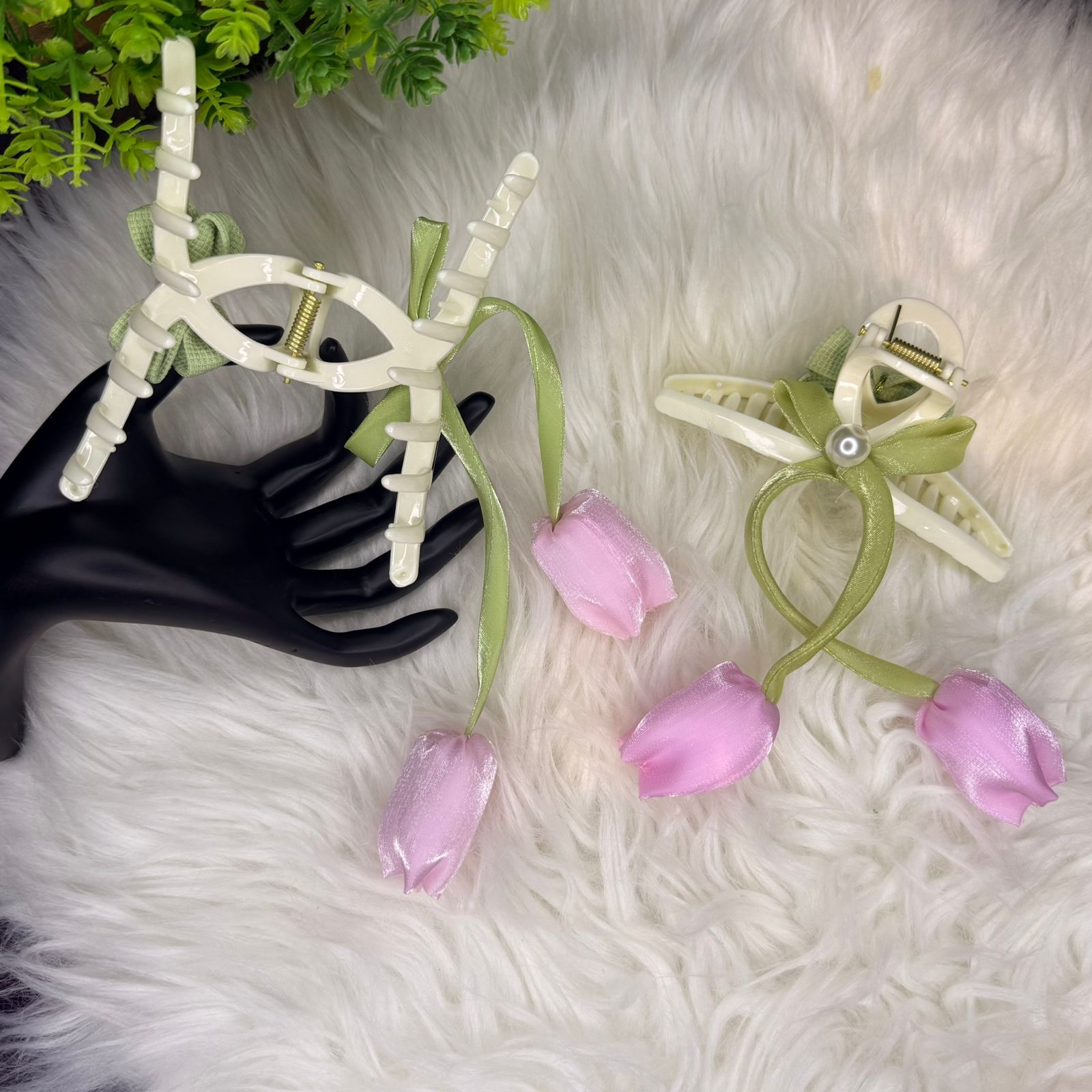 TULIP HAIR CLAW CILP