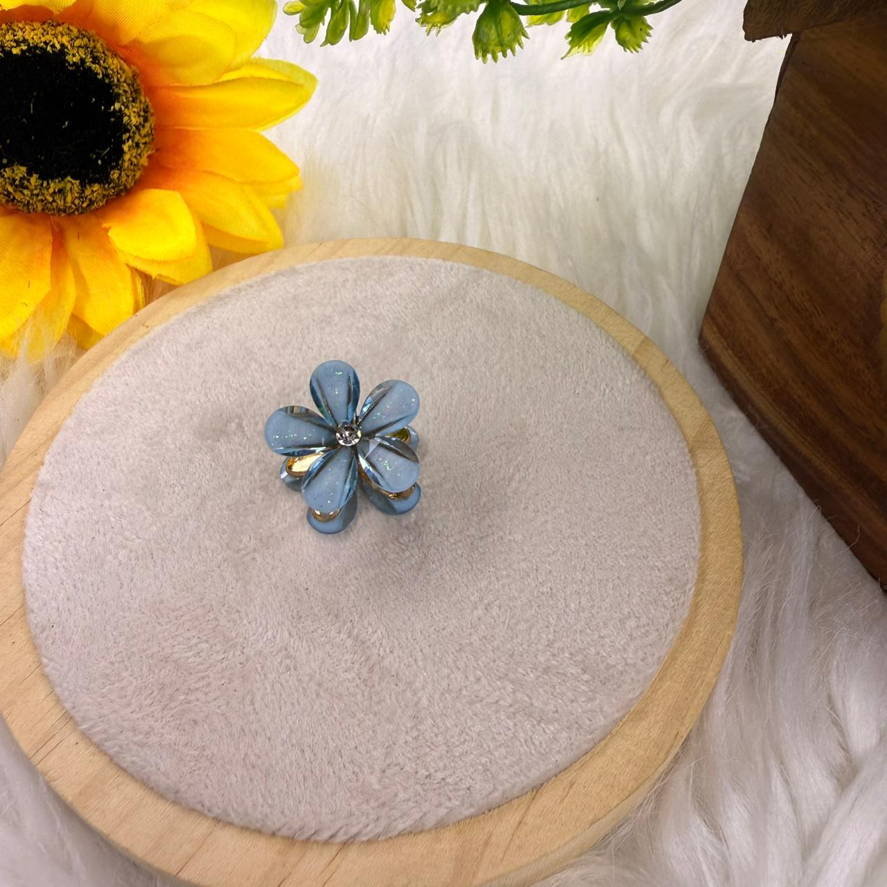 Mini Flower Hair Clutcher