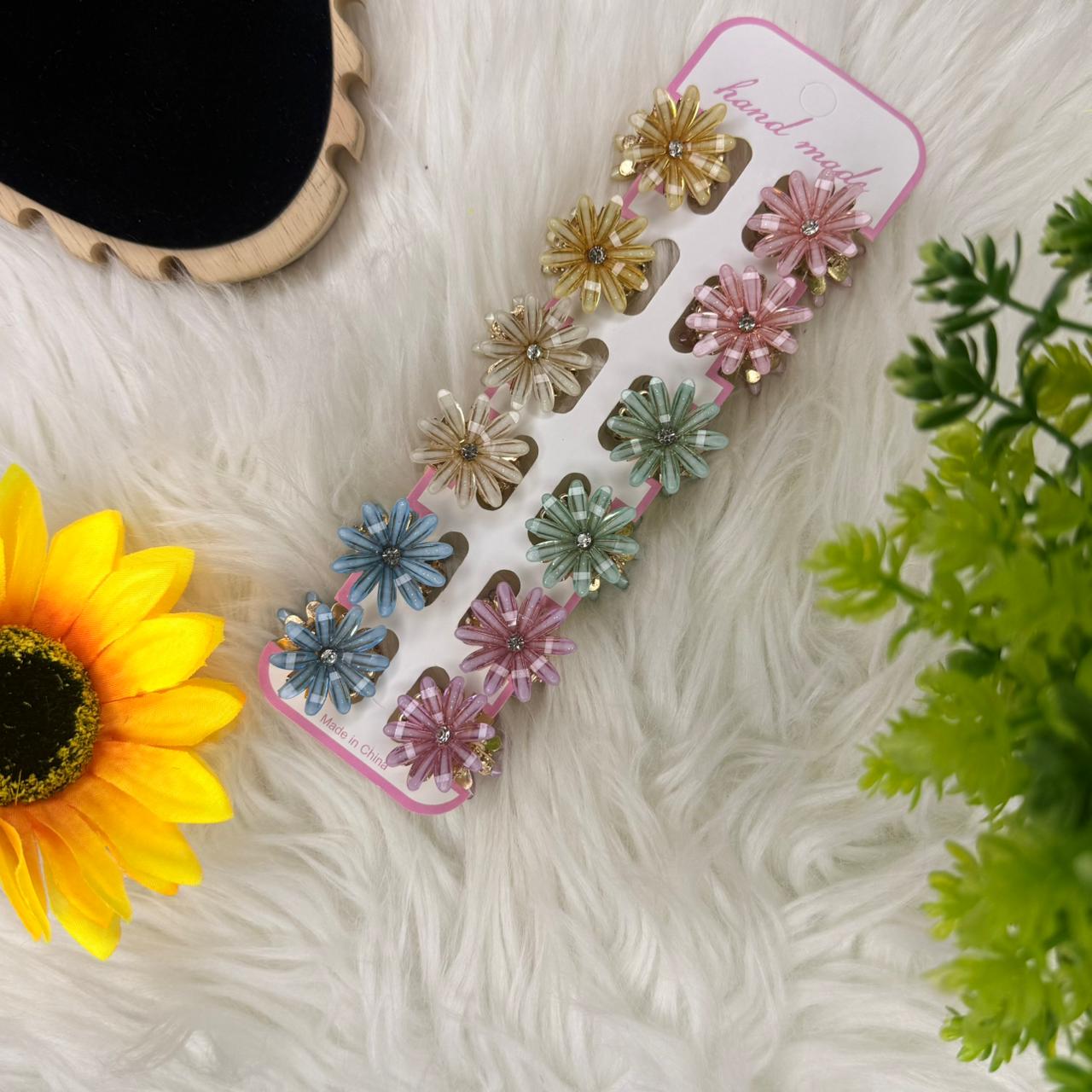 Daisy Flower Clips